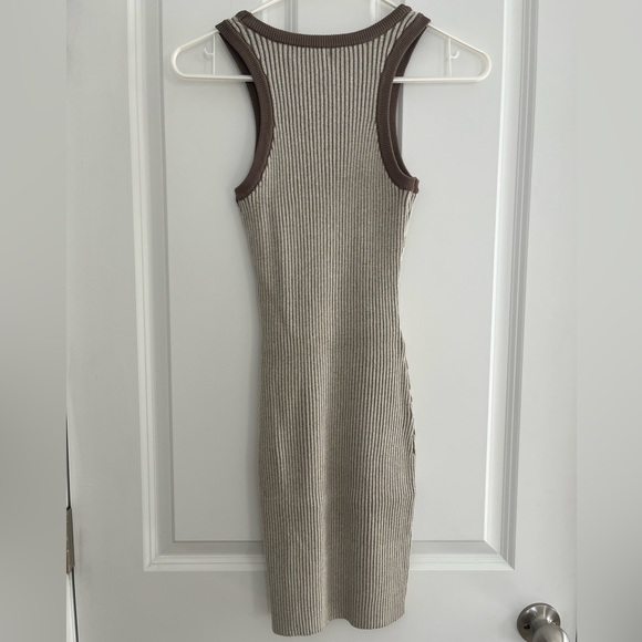 Labeye - Sunrays Two Tone Mini Dress in Taupe, M - Picture 3 of 7